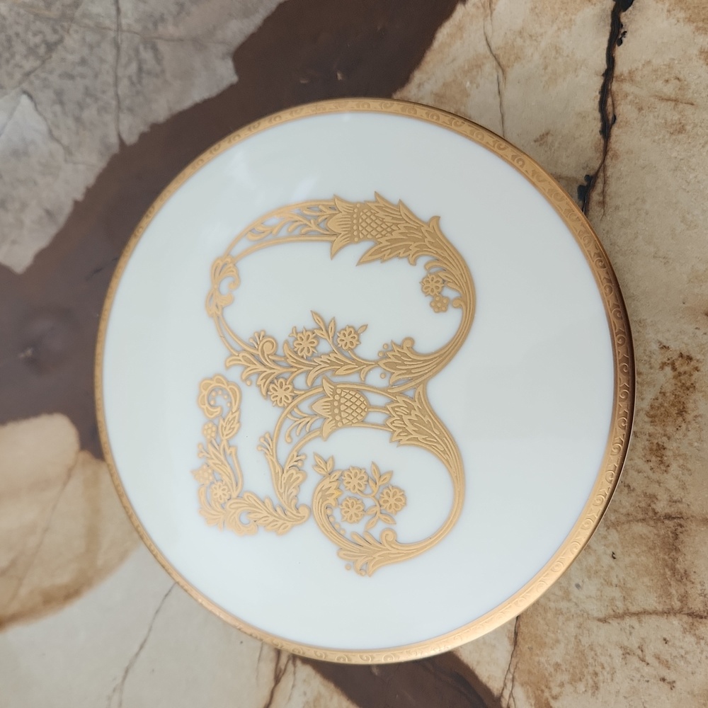 Mikasa Golden Anniversary Trinket Box L 5533